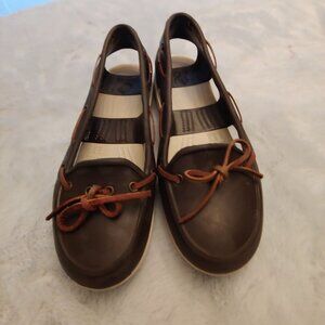 Crocs womens brown boat shoe with laces  size 9 Coastal Vacation Comfort
